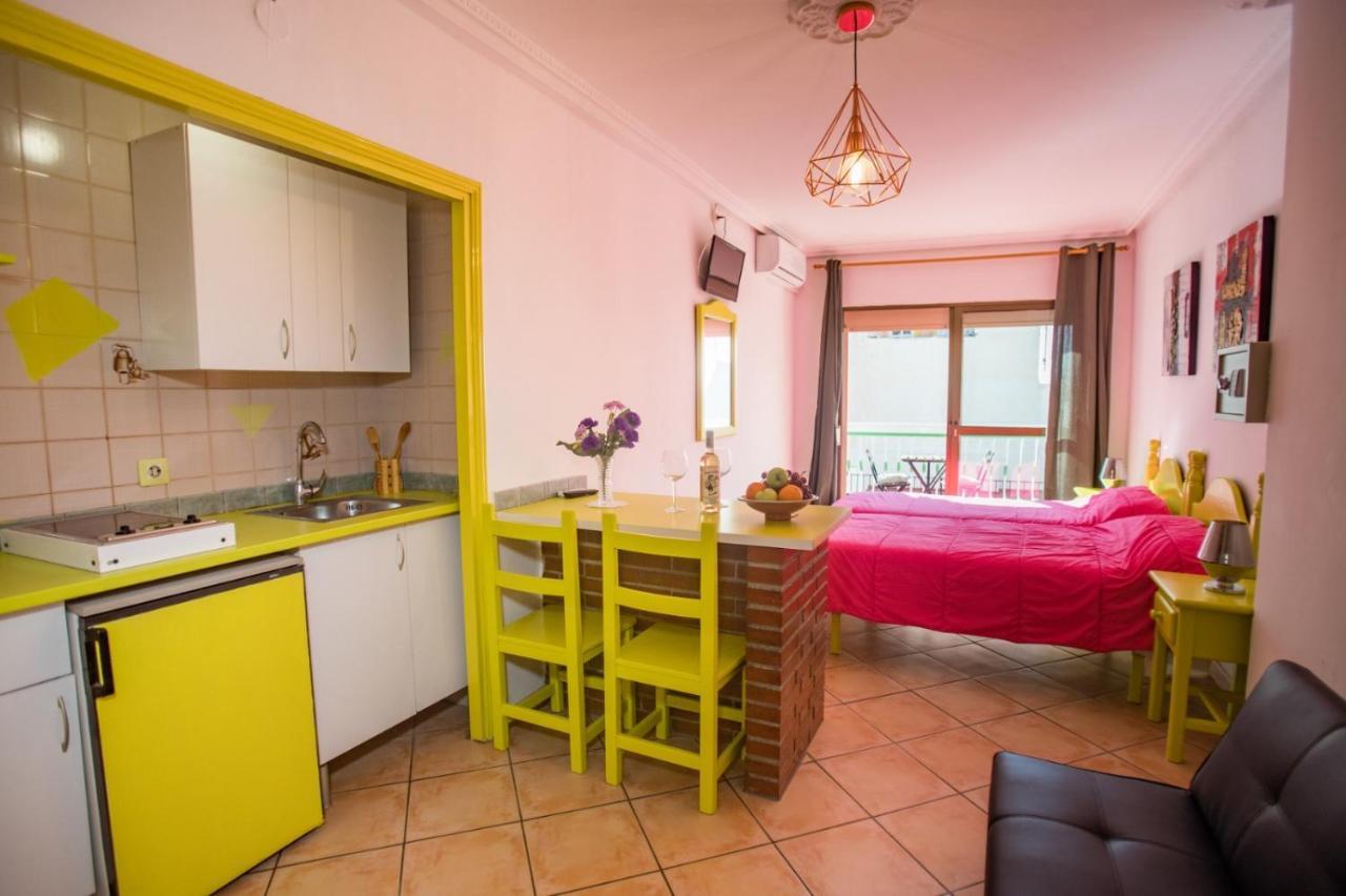 Apartamentos Carihuela Torremolinos Esterno foto